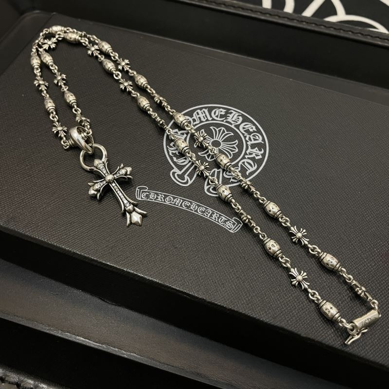 Ch*0me He**ts necklaces